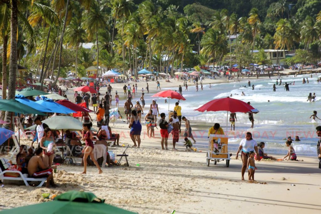 Your Memorial Day beach plans may be less than fin-tastic: Watch for sharks, rip currents